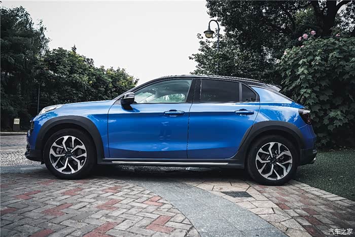 领克02车漆好在哪里应该如何保护