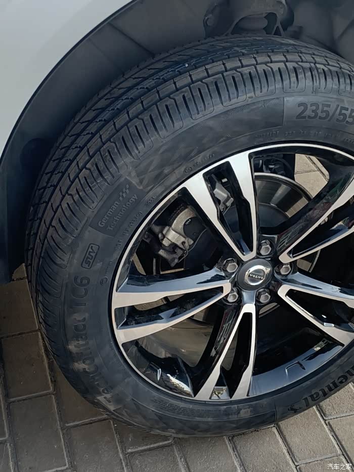 19款xc609万公里换轮胎