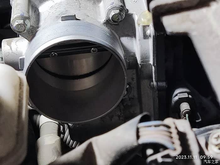 7年127万公里的奇骏第一次清洗节气门