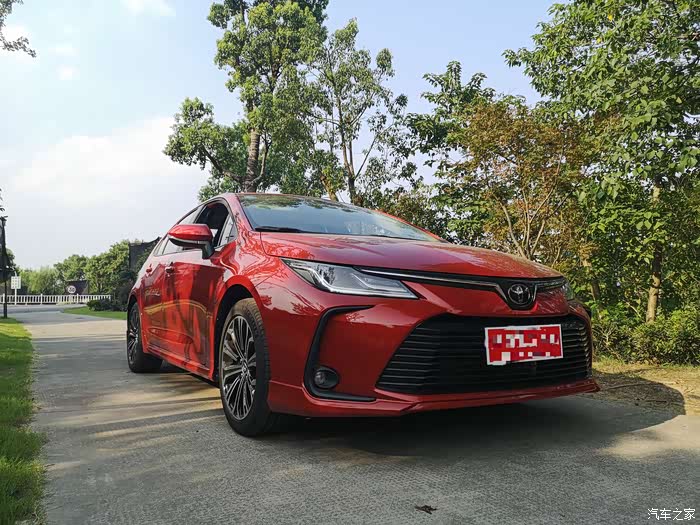 时尚动感烈焰红运动版卡罗拉就是要与众不同