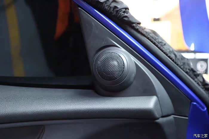 新买的本田思域小该装下汽车音响