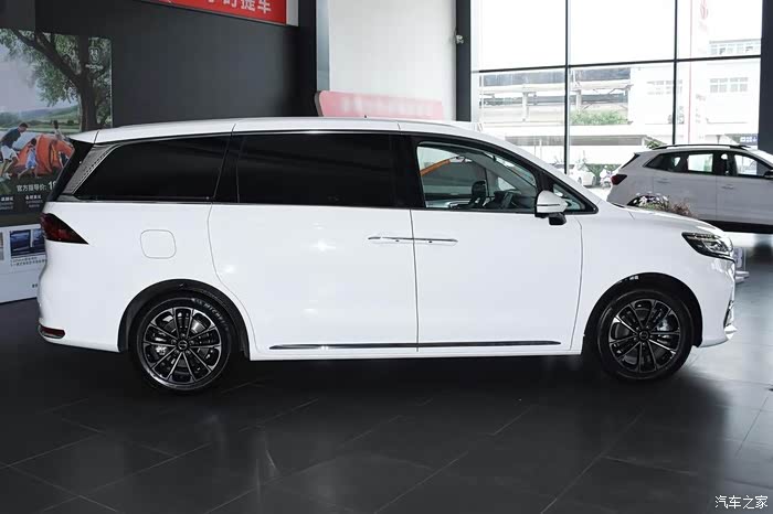 告别2021大尺寸7座高端高配家用mpv实拍荣威imax8