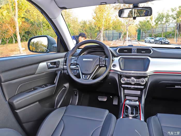 我的秀场第二趴哈弗h2内饰和动力