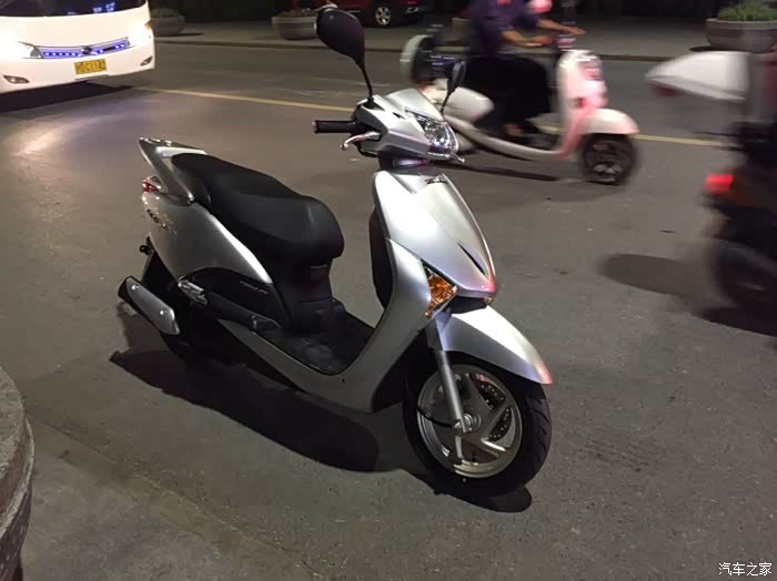 赶上末班车入手国三五羊本田佳御110