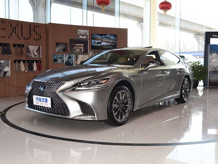 雷克萨斯ls500h的动力和宝马730差不多还是740差不多