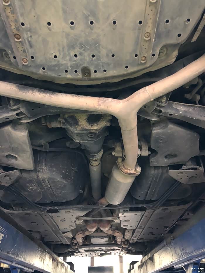 锐志12km换变速箱滤网