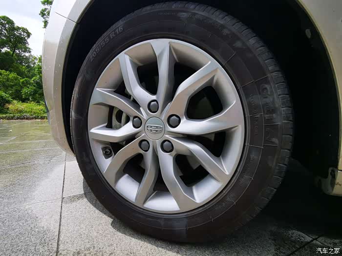 16吋梅花轮辋陪佳通205/55r16轮胎比起友商品牌对得起这个价位