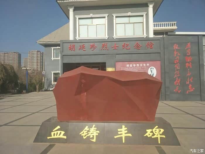 朝着有阳光的地方前行(街边随拍)