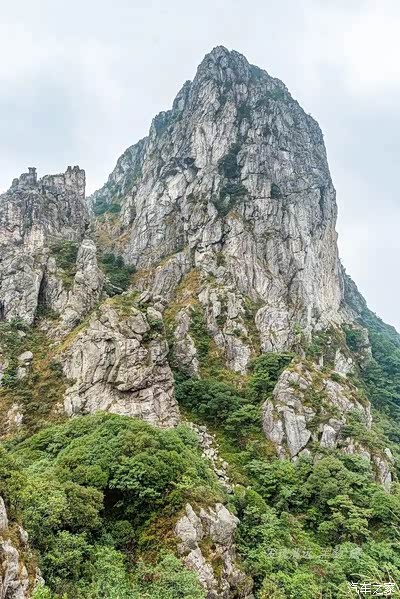 龙头山依然会高高矗立在云端之上