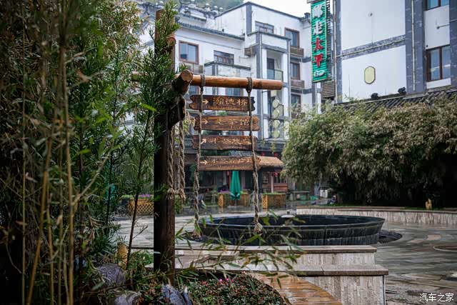 万物复苏送福利打卡南昌半朵悠莲综合体