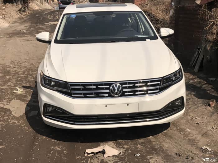 19款宝来前脸装饰