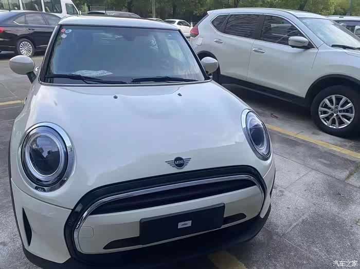 每日看车宝马mimione