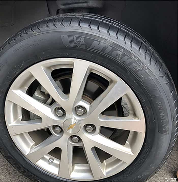 爱车换上浩悦4--舒适家用车的选择