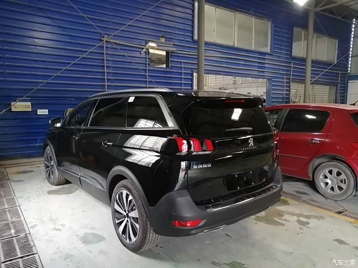 【图】谁见过纯黑色,5008实车,求告知_标致5008论坛_汽车之家论坛