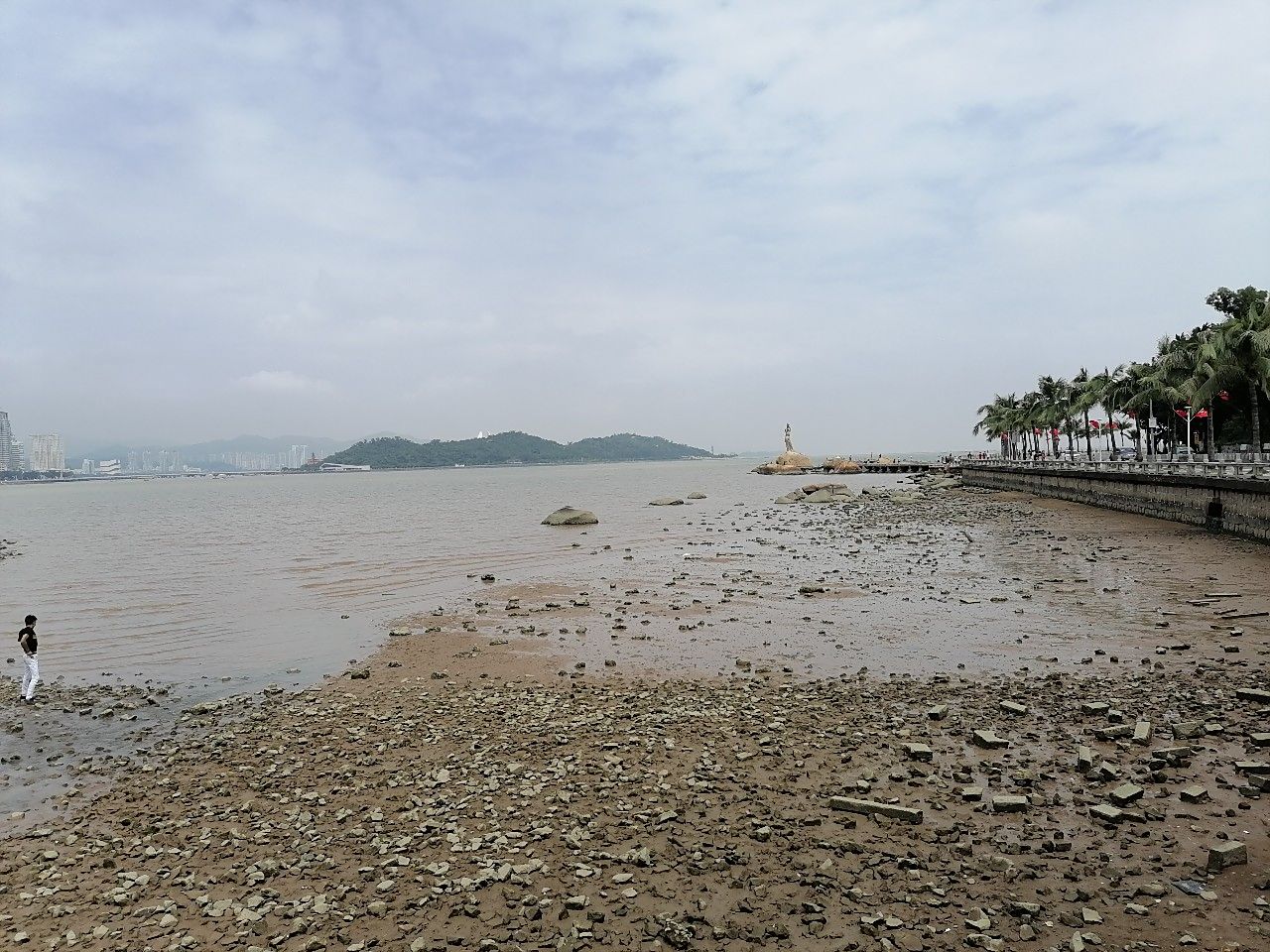 開著車子自駕遊玩珠海海濱公園