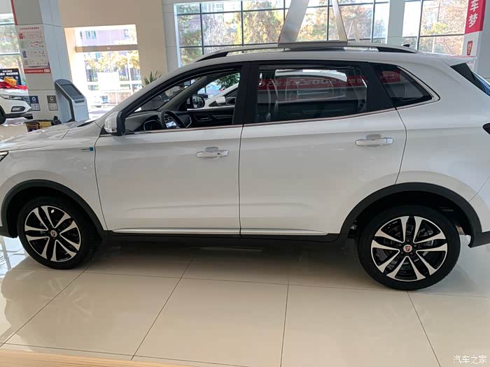 小型suv荣威rx310万内想买车suv的首选