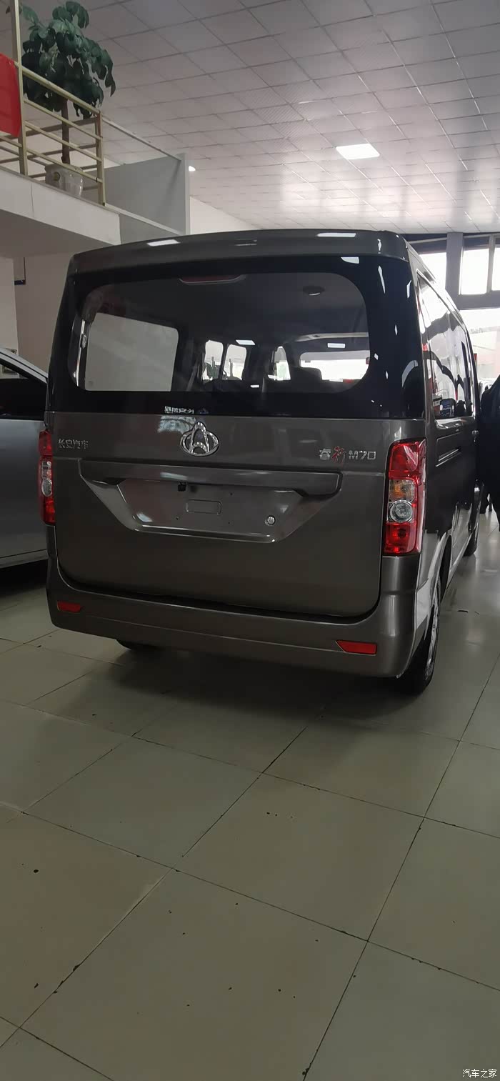 疫情期间提一台长安睿行m70,出门在外要记得做好防护哦