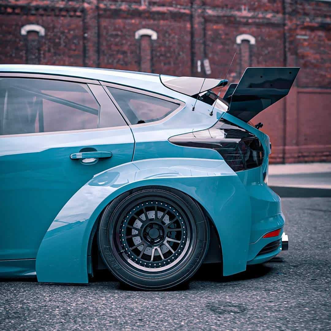 福克斯玩起宽体,这姿态也没谁了.