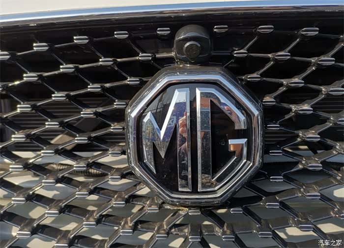 mg的英文车标,跟国际审美接轨,一定会越做越好.