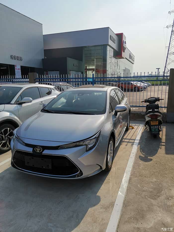 银色新雷凌车主来点图片