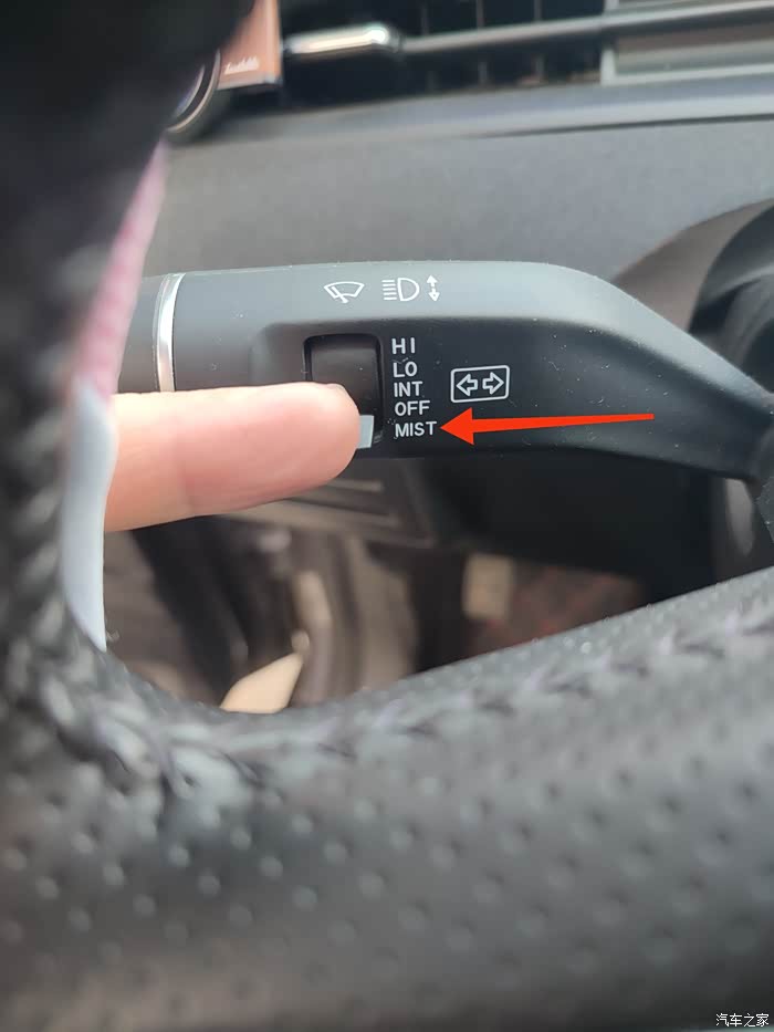 哪吒v雨刮器更换方法图解