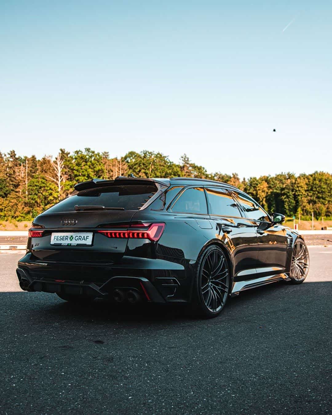 audi rs6-r avant低趴的黑武士真帅