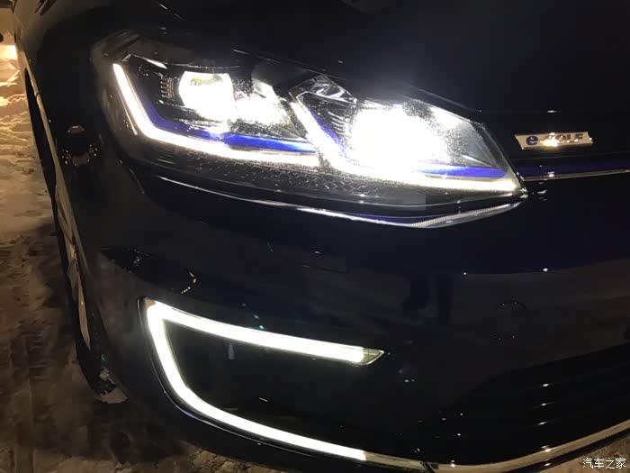 高尔夫7能不能换高7.5原厂的大灯