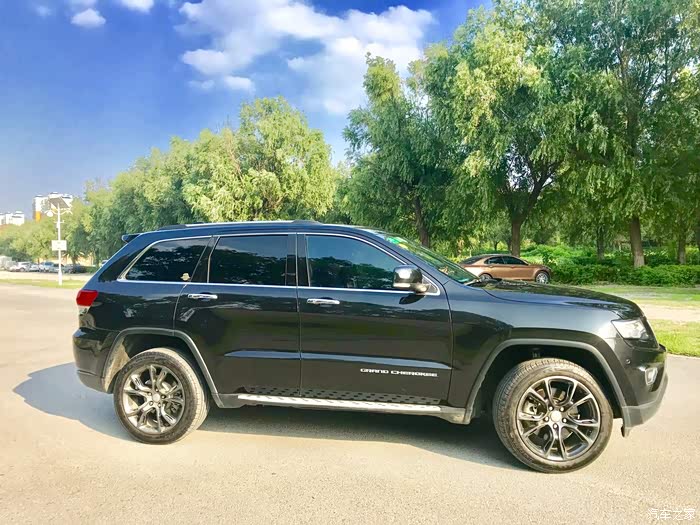 超帅黑武士大切诺基