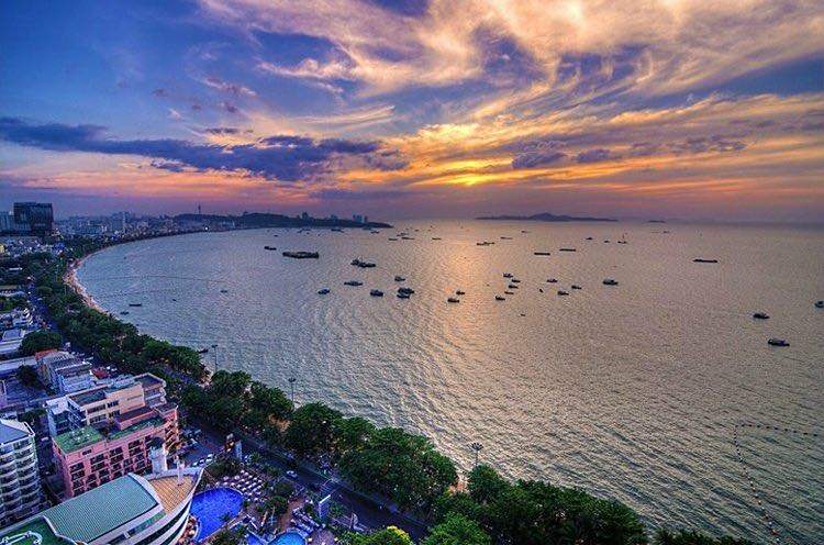 芭提雅是中南半岛南端的泰国一处著名海景度假胜地