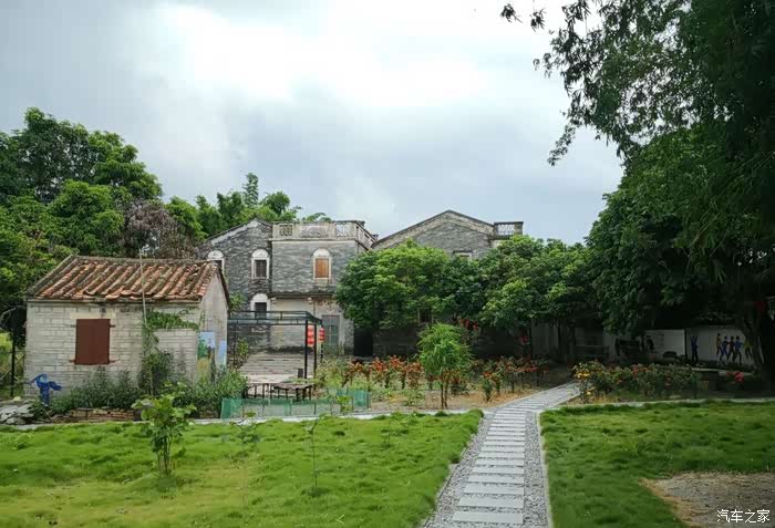 凤仪里碉楼古村落