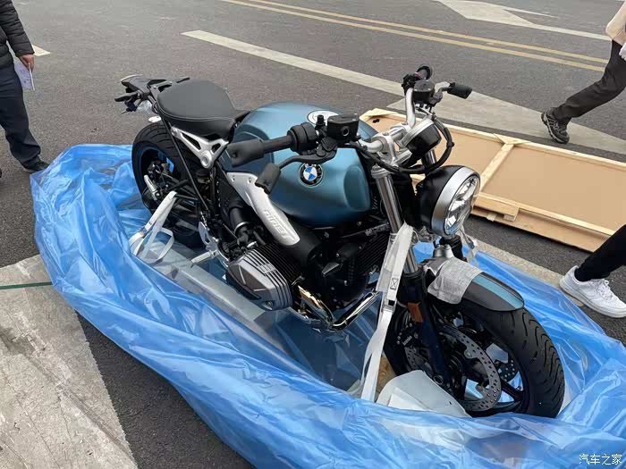 2021款拿铁pure水鸭蓝提车作业