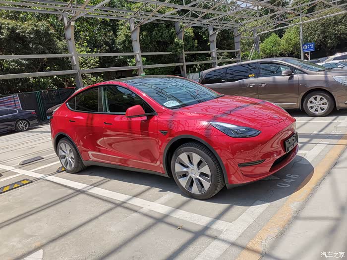 【图】红色modely红色modely,体验还可以_model y论坛_汽车之家论坛