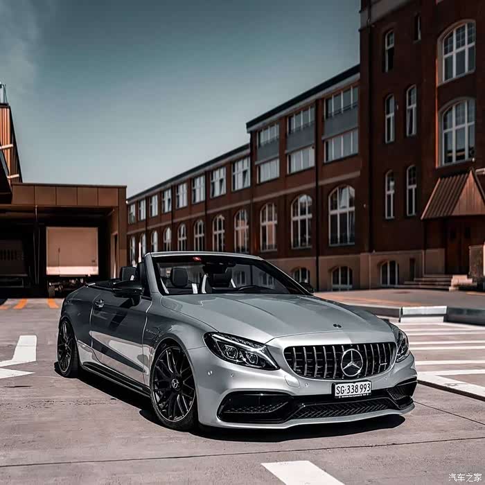 奔驰c63 s amg敞篷,高性能敞篷轿跑车,颜值真的超高