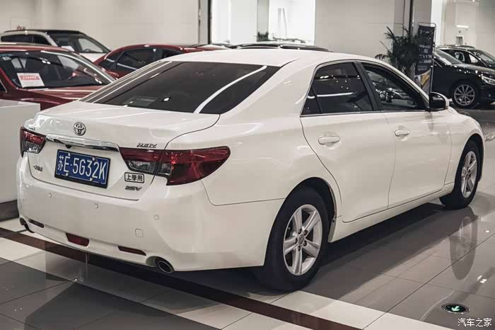 丰田锐志情怀车