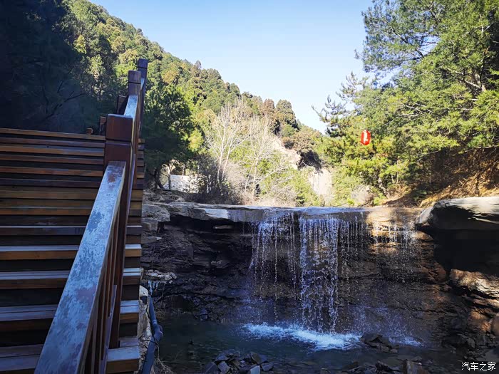 天龙山石窟凝重柳子沟山泉潺潺
