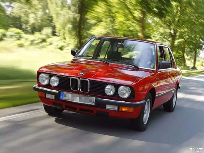 90年代老板梦寐以求的三款经典豪车有一款如今沦落为家用车