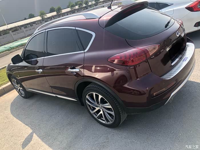 出售17年最后一代v6英菲尼迪qx50豪华版