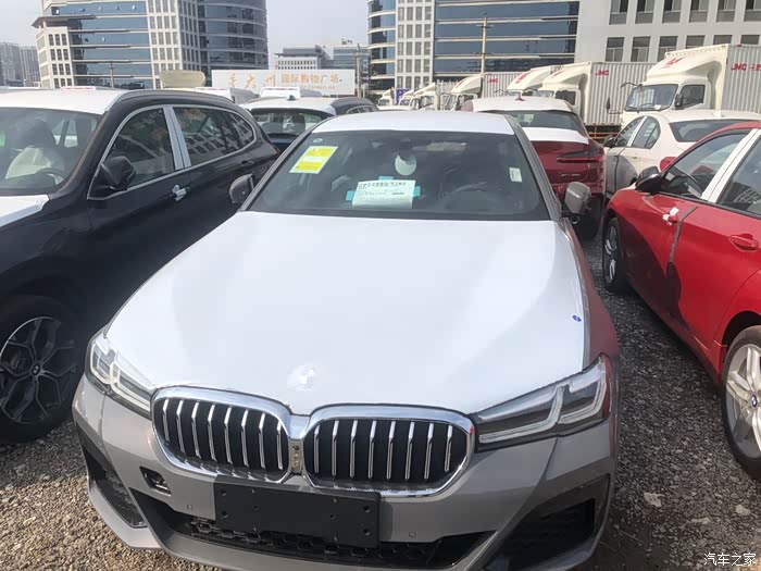 坐标深圳已订540i贝灰