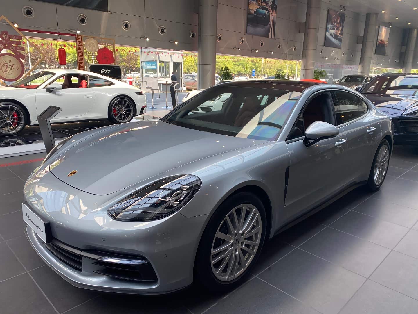 保时捷panamera白云石很美的颜色