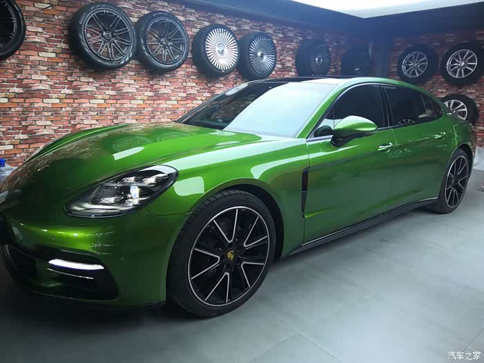 【图】保时捷帕纳梅拉升降尾翼,升起的瞬间是要起飞吗?