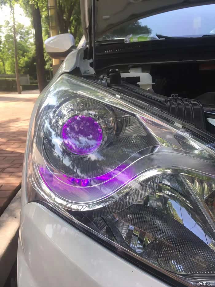 微11款悦动改装氙气大灯透镜和紫色恶魔眼