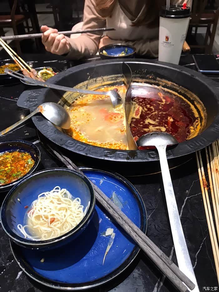 冬天除了睡觉 最美好的事情就是打火锅!小蓝我们出发