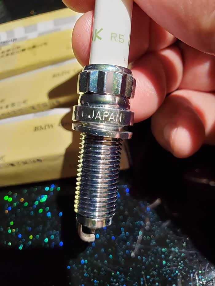 宝马原厂ngk火花塞产地日本