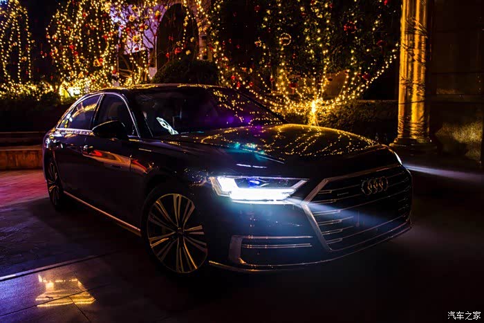 狂欢十二月奥迪a8l夜景一组
