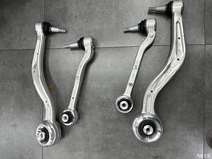 凯迪拉克ct4底盘鱼眼衬套改装