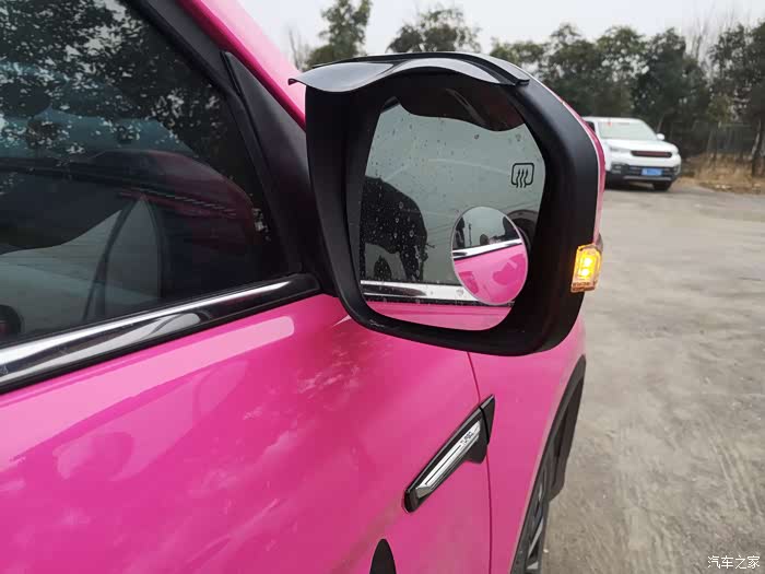 【图】临沂年会,偶遇粉色靓丽新75_长安cs75论坛_汽车之家论坛