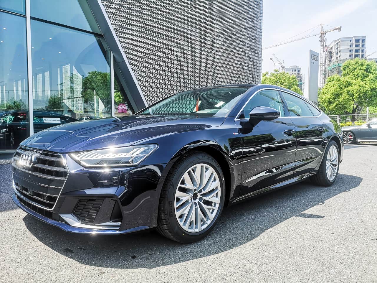 20t的a7苍穹蓝配置非常高你就说好不好看吧