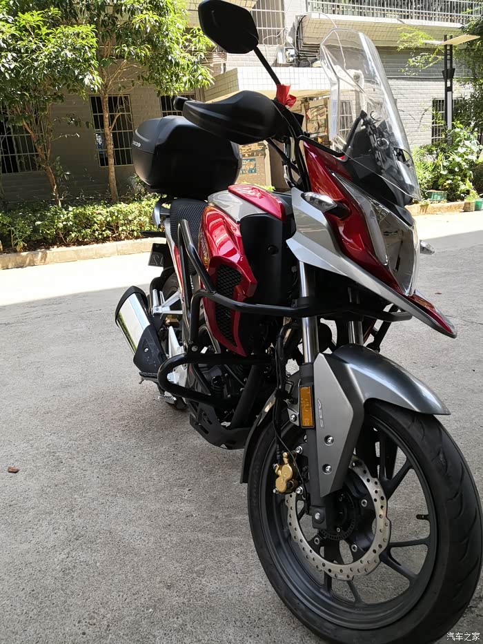 佛系猛鸷上线寻找摩托带来的自由