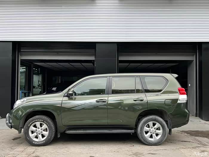 出12军绿中东7座普拉多