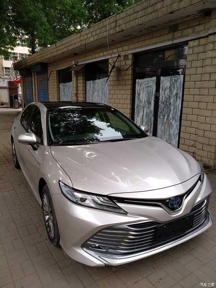 谁有2018凯美瑞香槟金的实车照片谢谢了